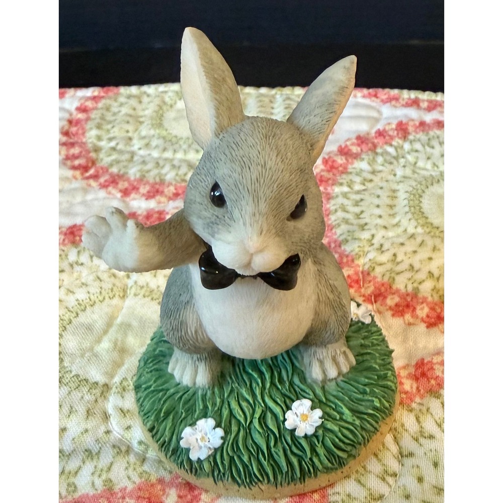 Charming Tails Fitz Floyd Figurine The Best Bunny Flower 82/103‎